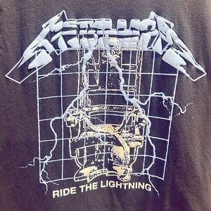 Metallica Ride the Lightning Graphic Tee
